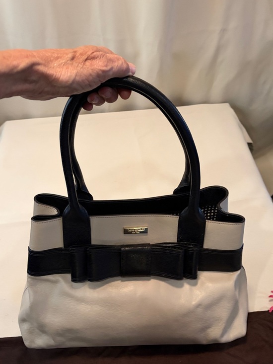 kate spade Handbags - kate spade Black and Cream Leather Bow Tote